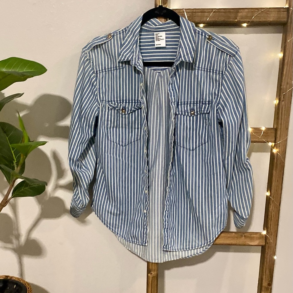 H&M Blue and White Striped Button Down Shirt